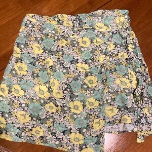 Mng floral wrap skirt